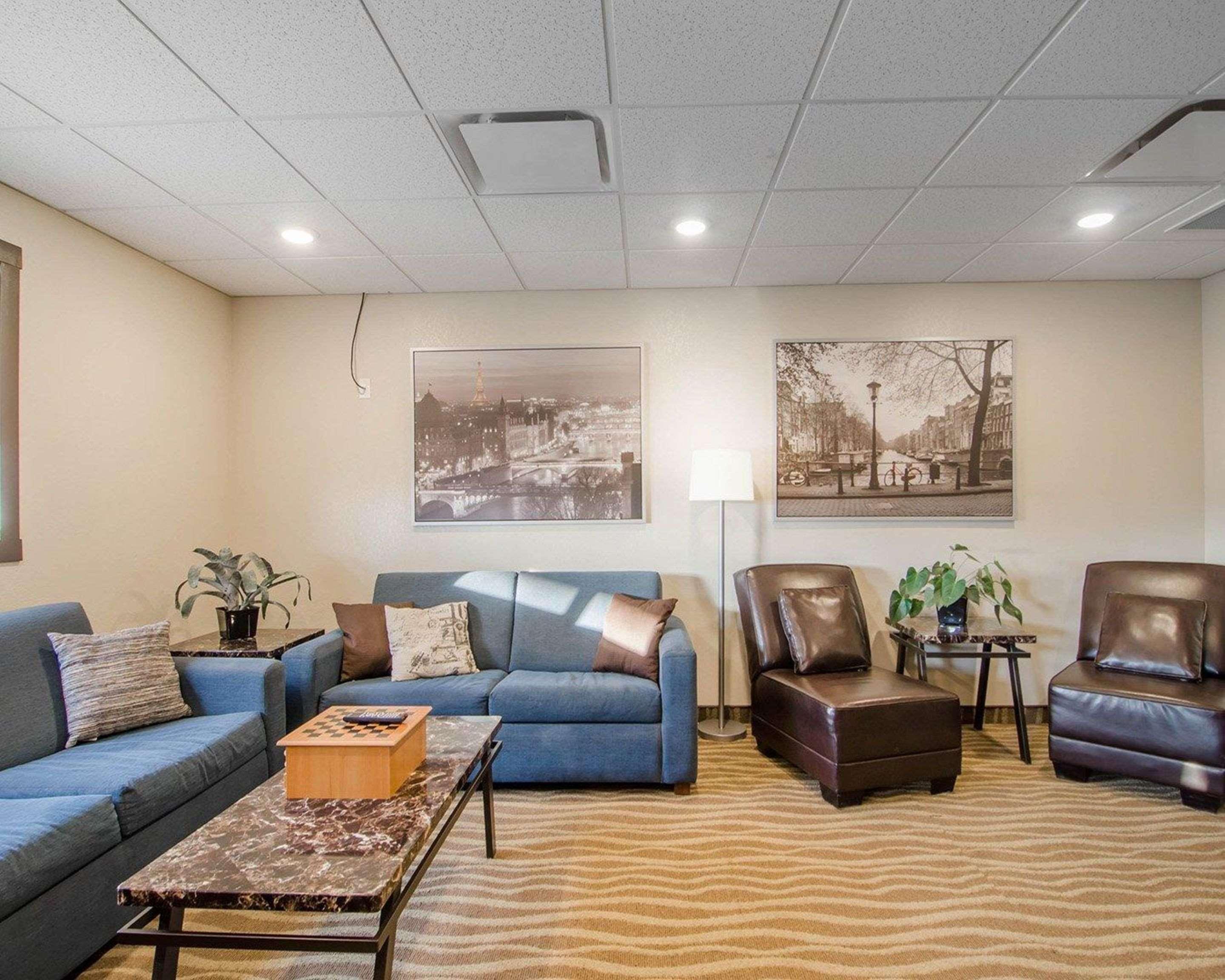 Quality Inn & Suites Kindersley Extérieur photo