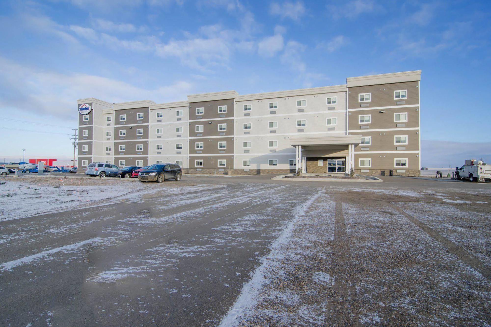 Quality Inn & Suites Kindersley Extérieur photo